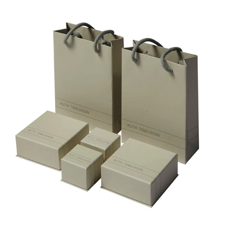 Custom Jewelry Retail Packaging