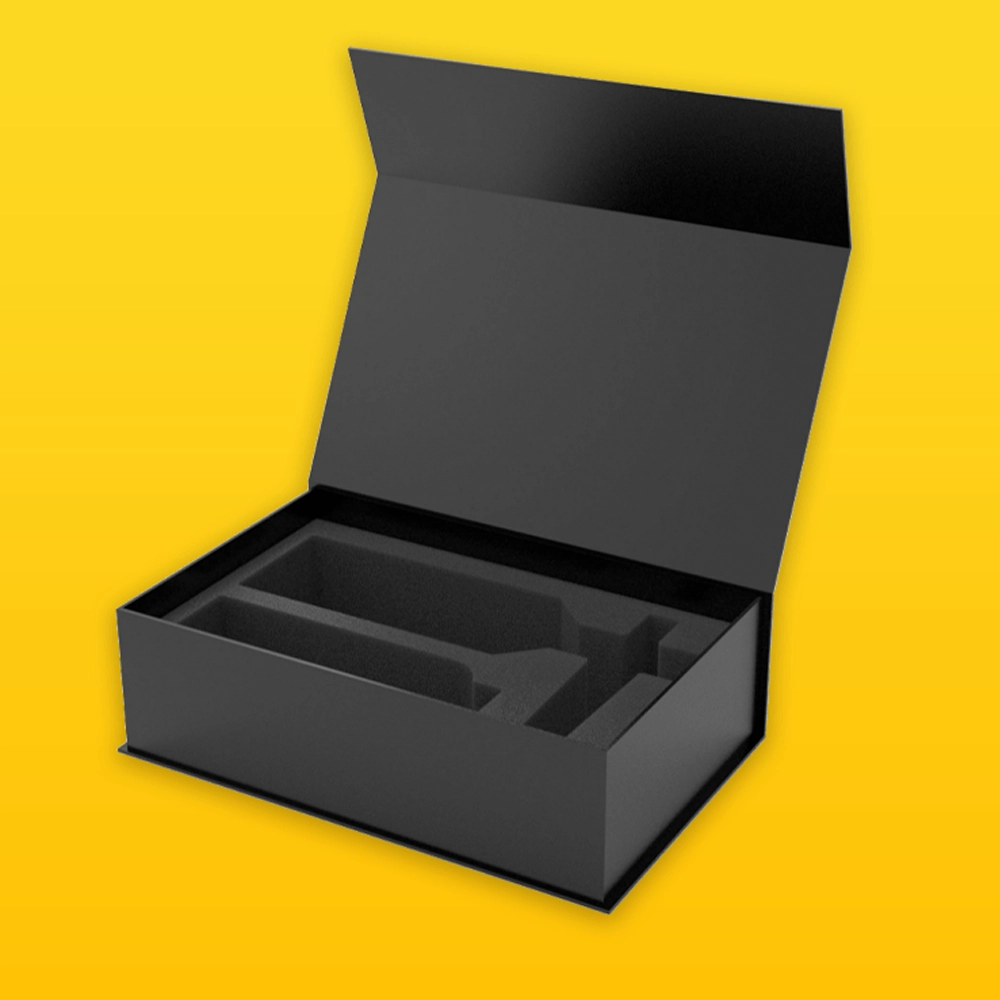 E-commerce Packaging With Insert